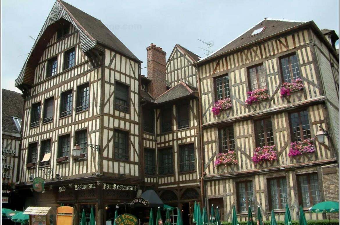 特鲁瓦Le Treize Au Coeur Du Bouchon公寓 外观 照片